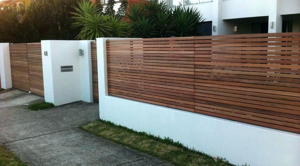 Забор рейками