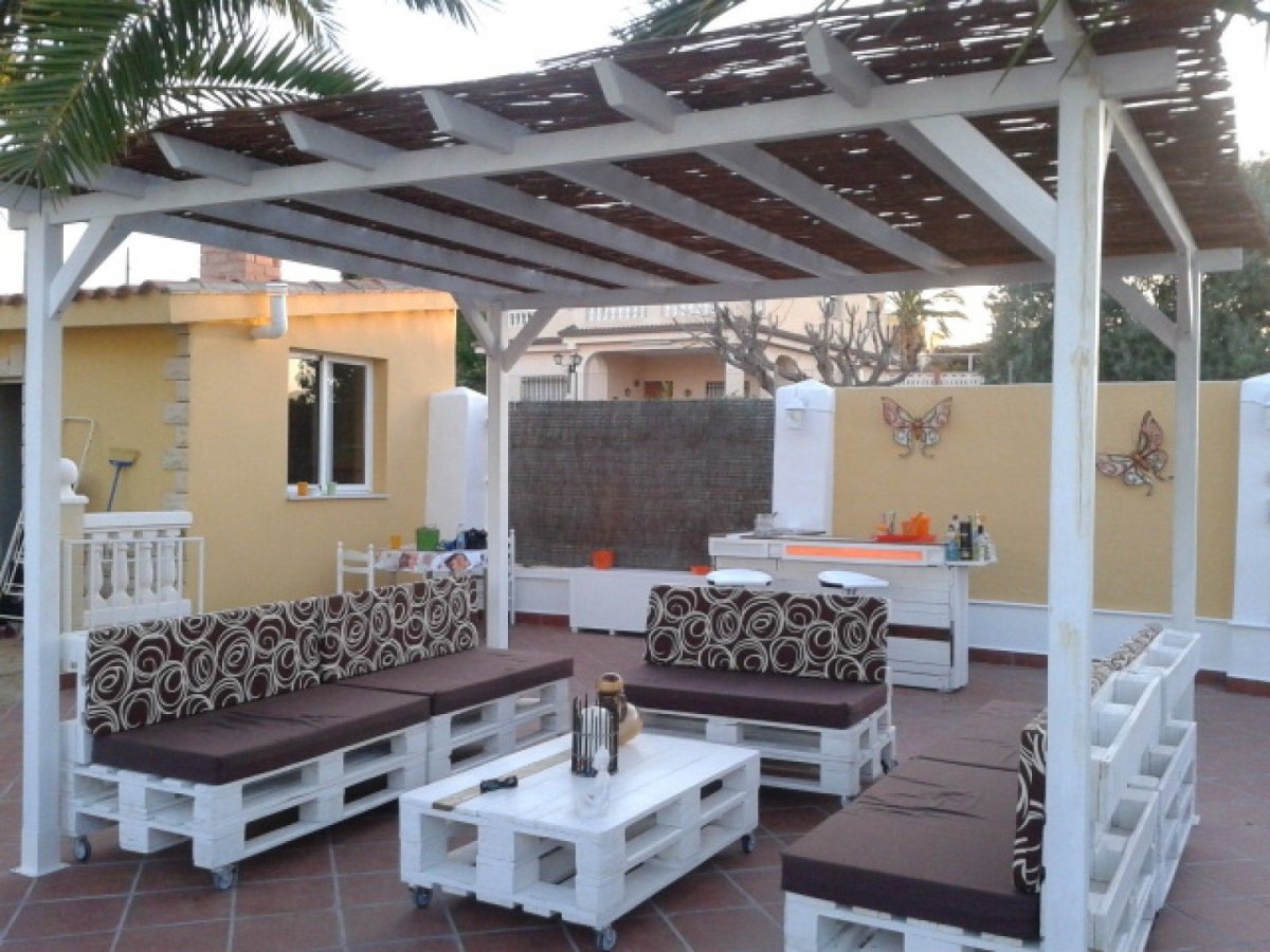 Терраса из поддонов