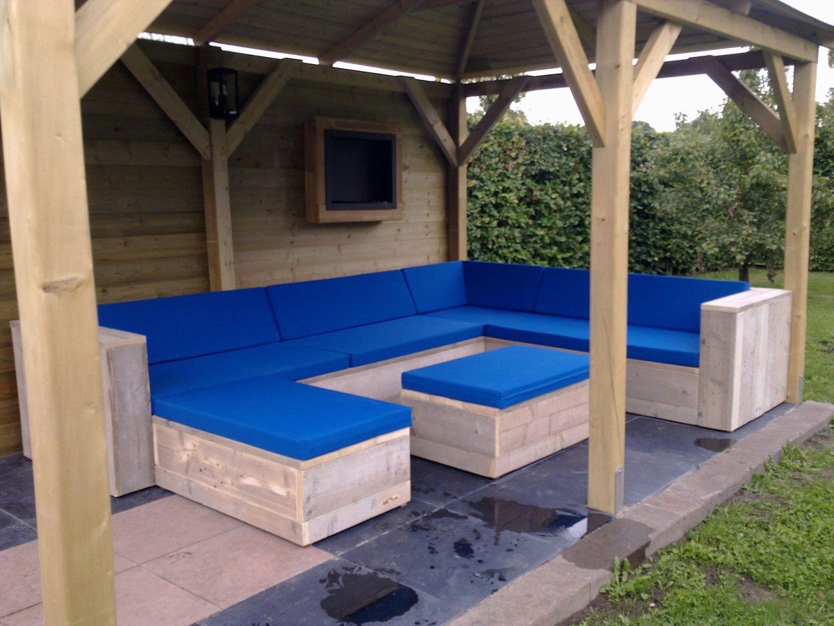 Мебель из паллет для беседки