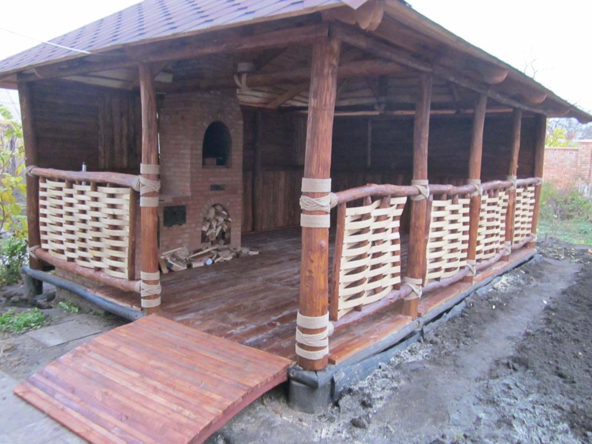 Беседка из горбыля