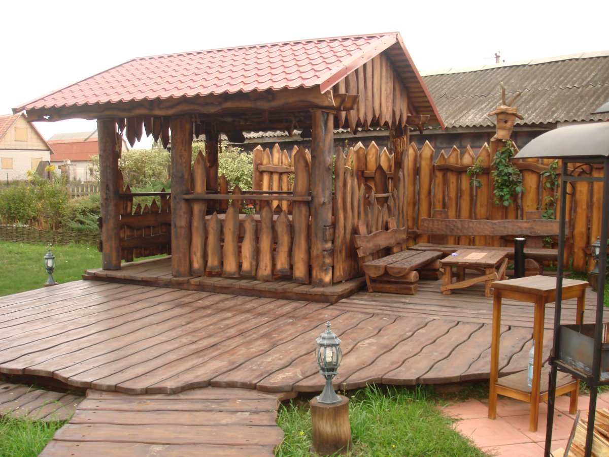 Беседка под старину
