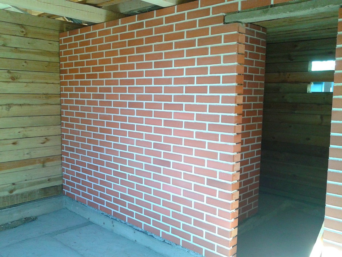 Перегородка в бане из кирпича