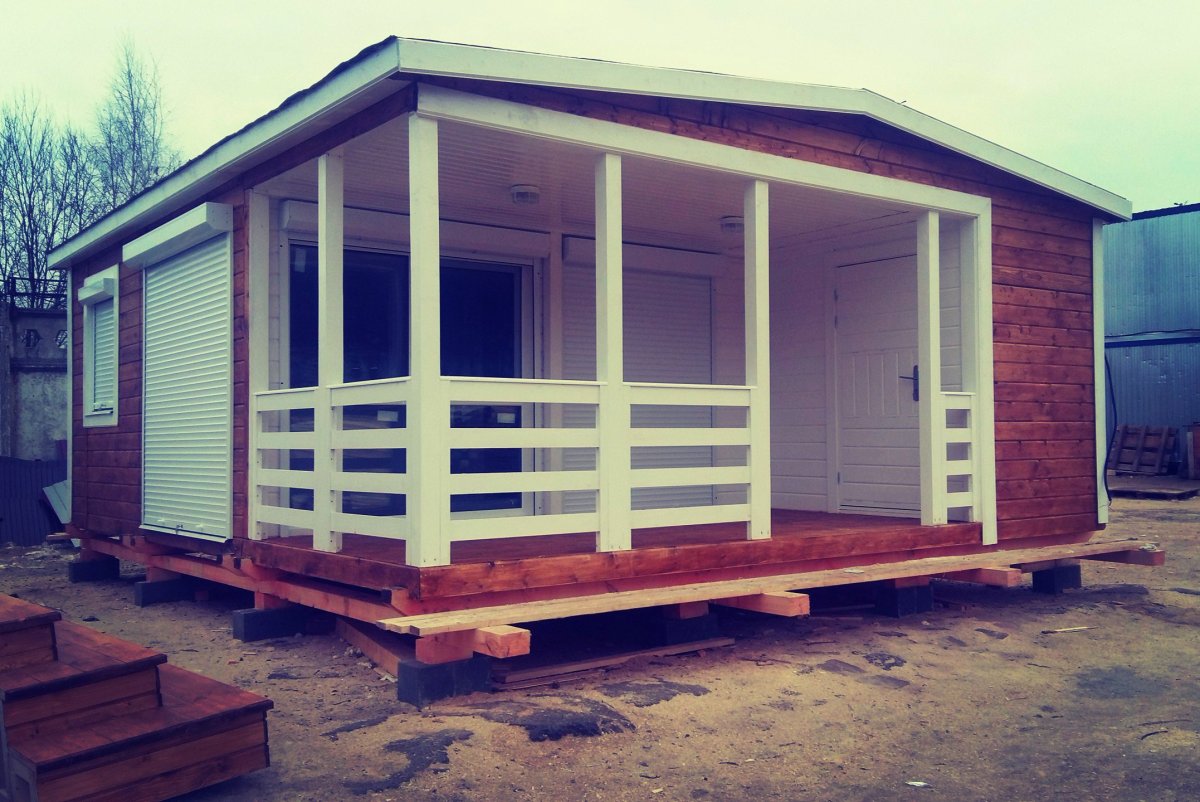 Модульный дачный домик с верандой