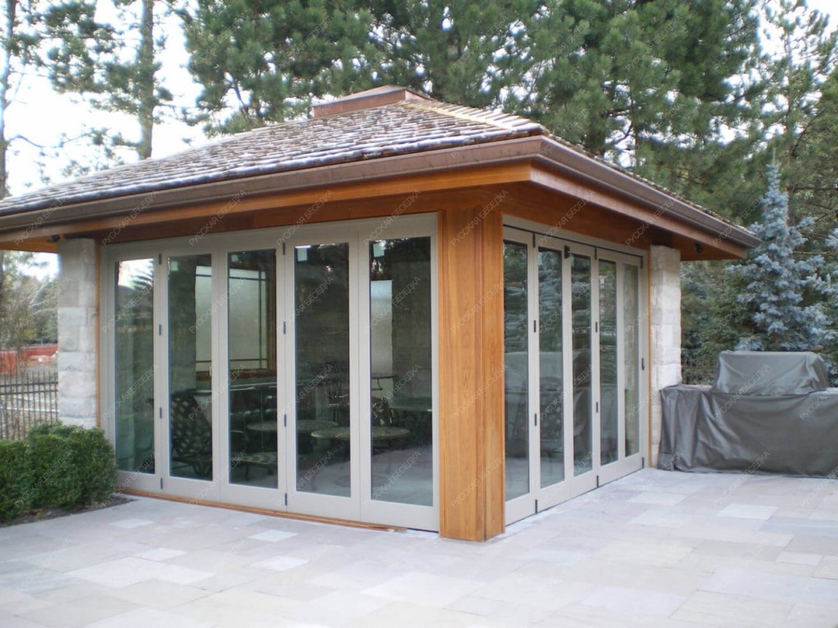 Беседка с панорамными окнами