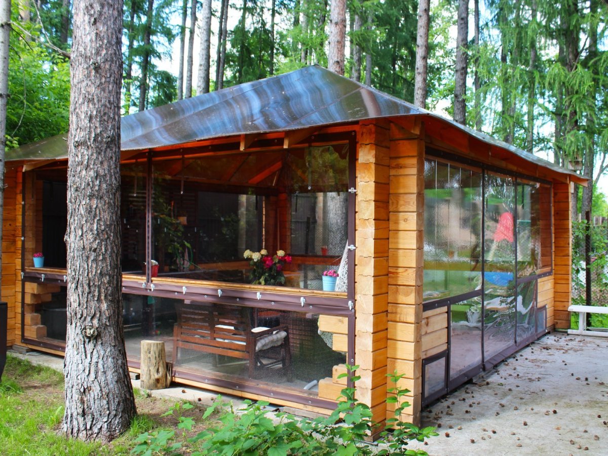 Беседка с мангальной зоной