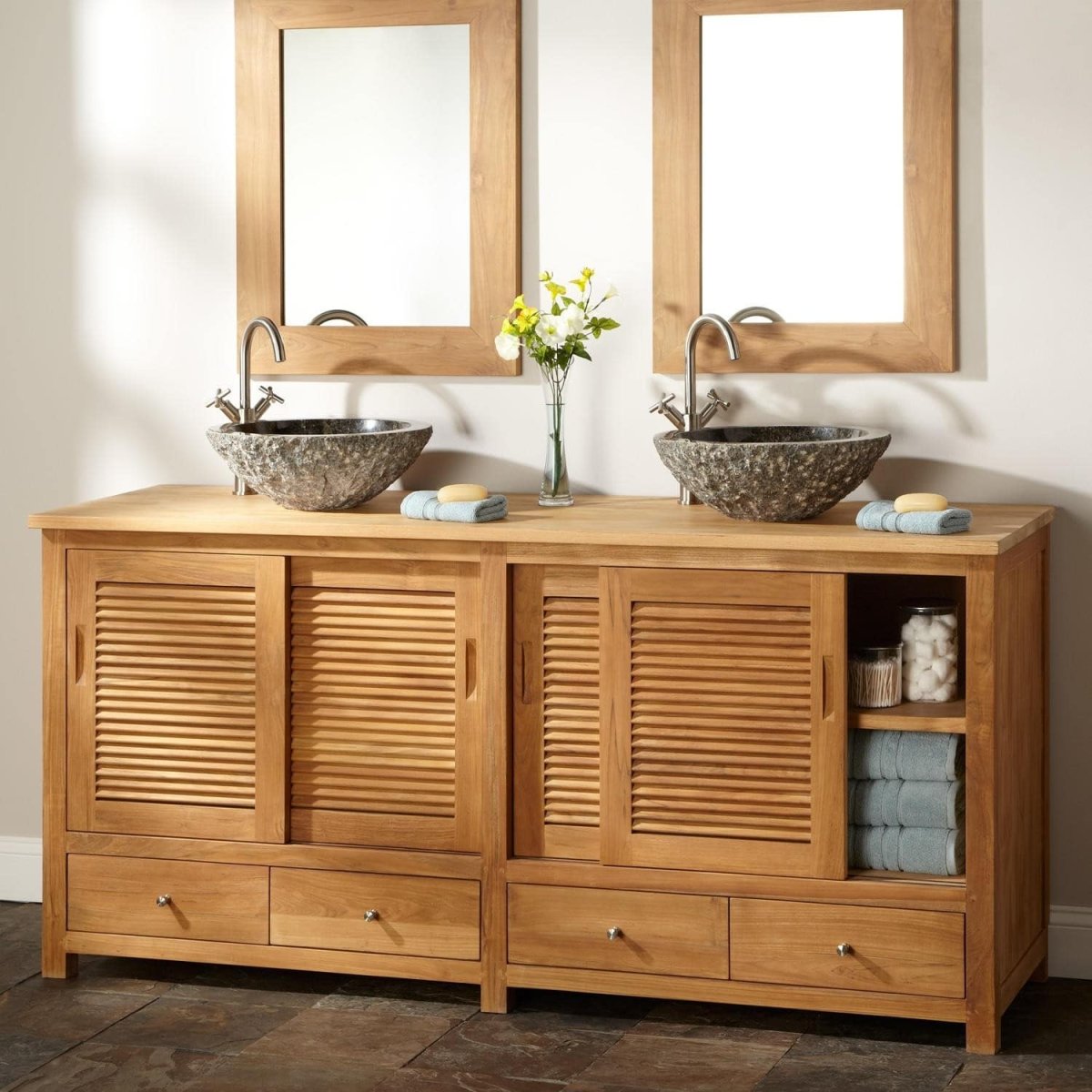 Тумба с жалюзийными дверцами в икеа