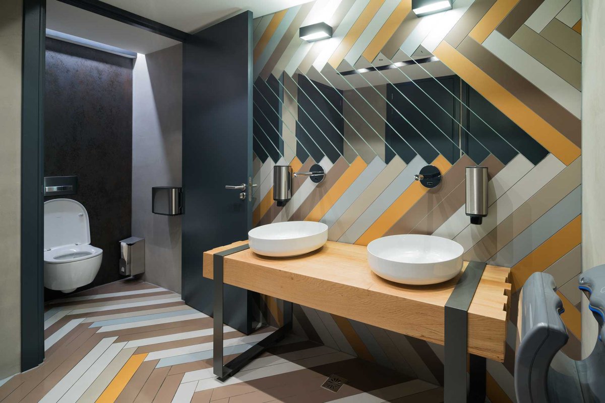 Общественный туалет интерьер