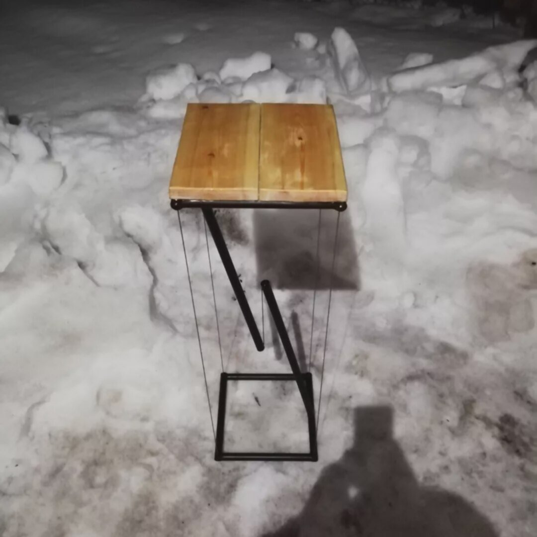 Парящий стул