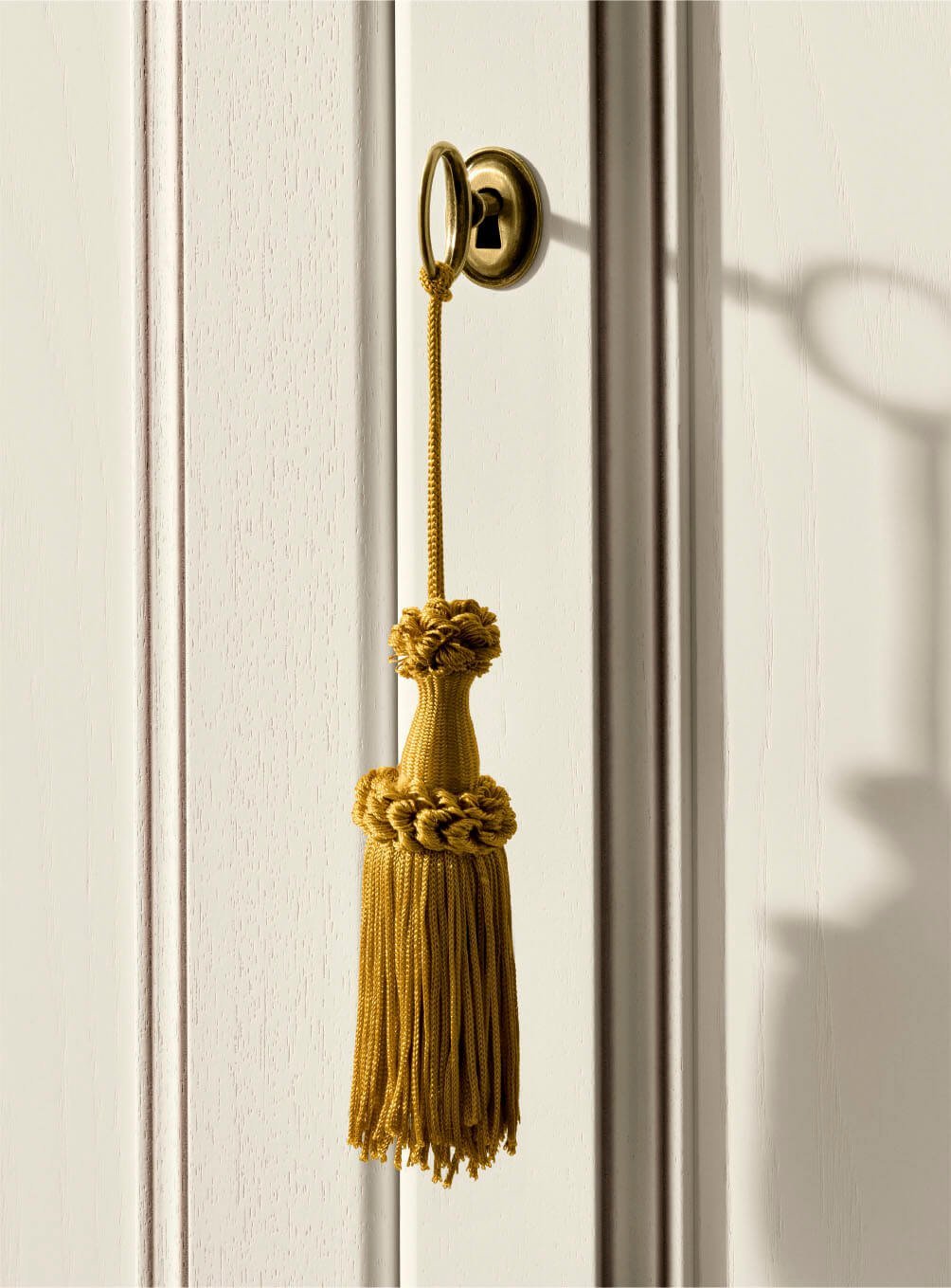 Мебельные ручки с кисточками