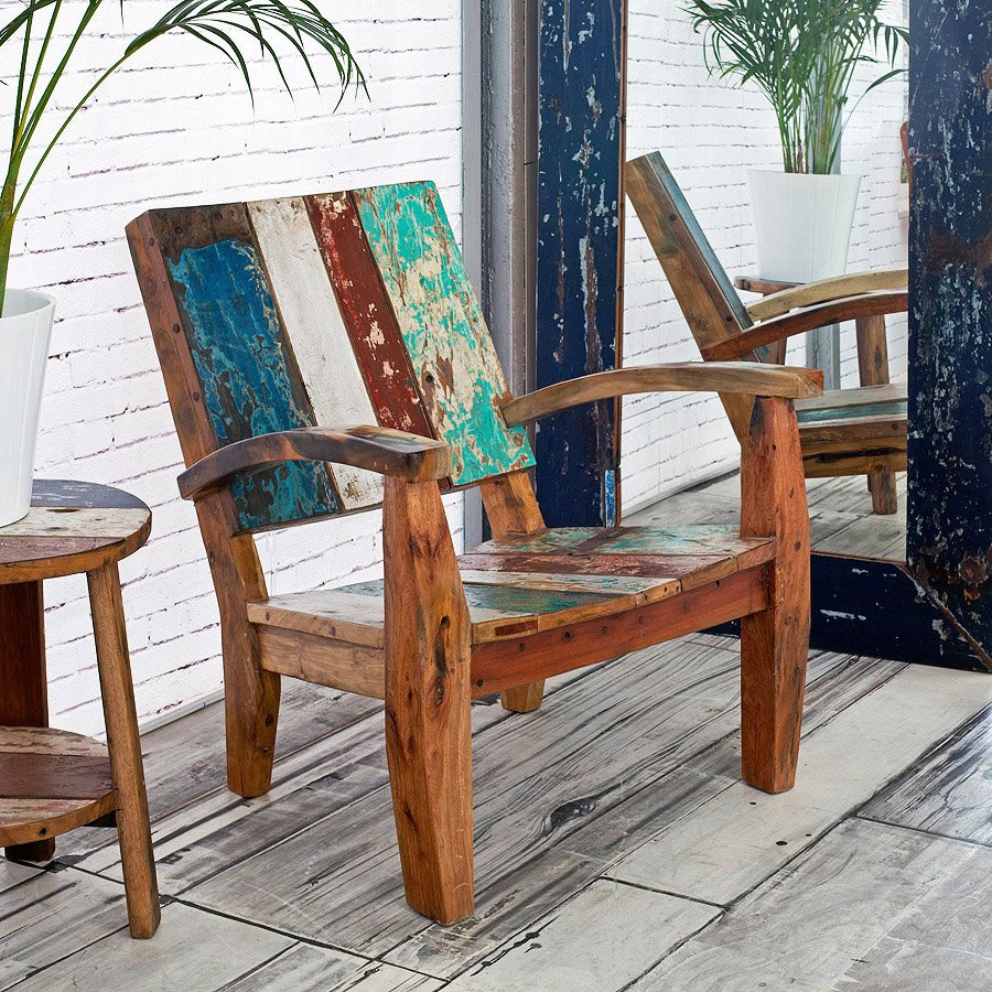 Кресло садовое деревянное с подлокотниками