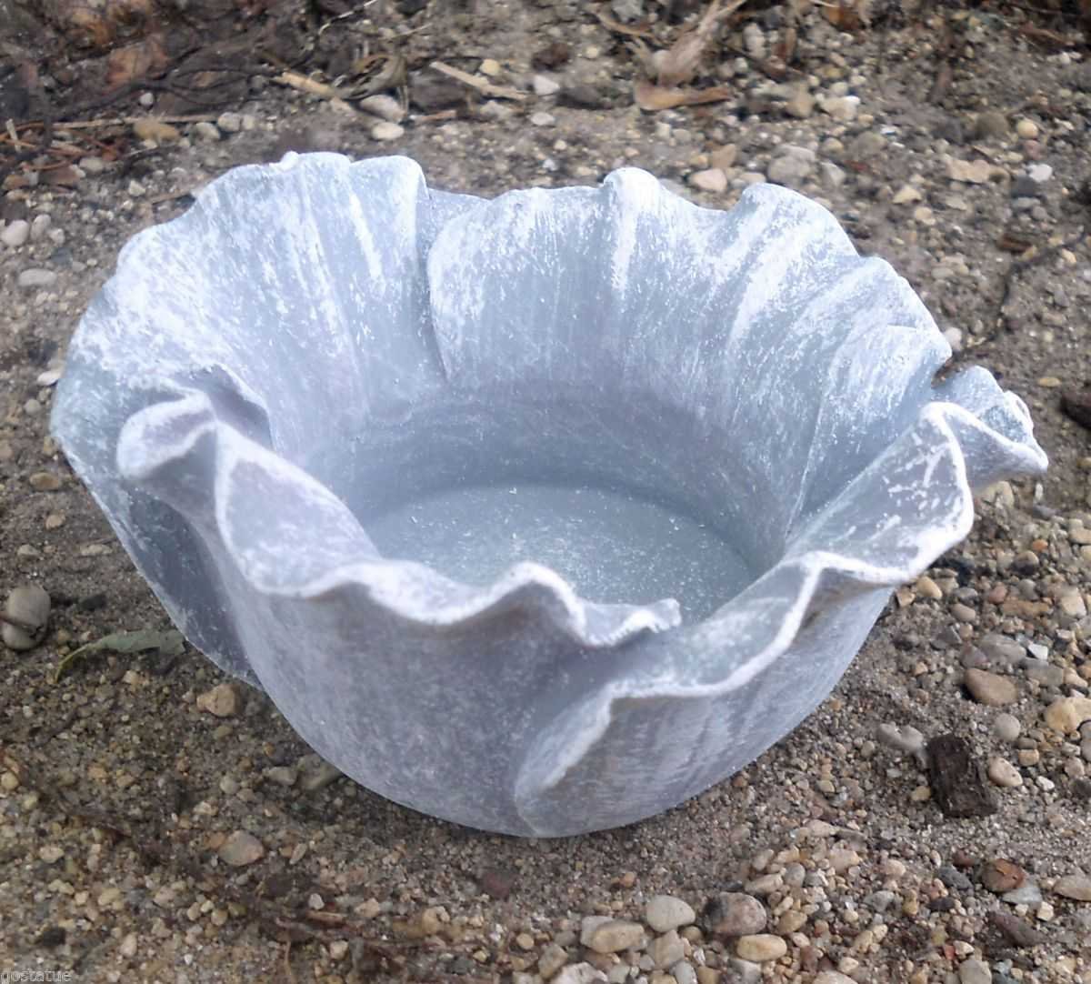 Кашпо из цемента