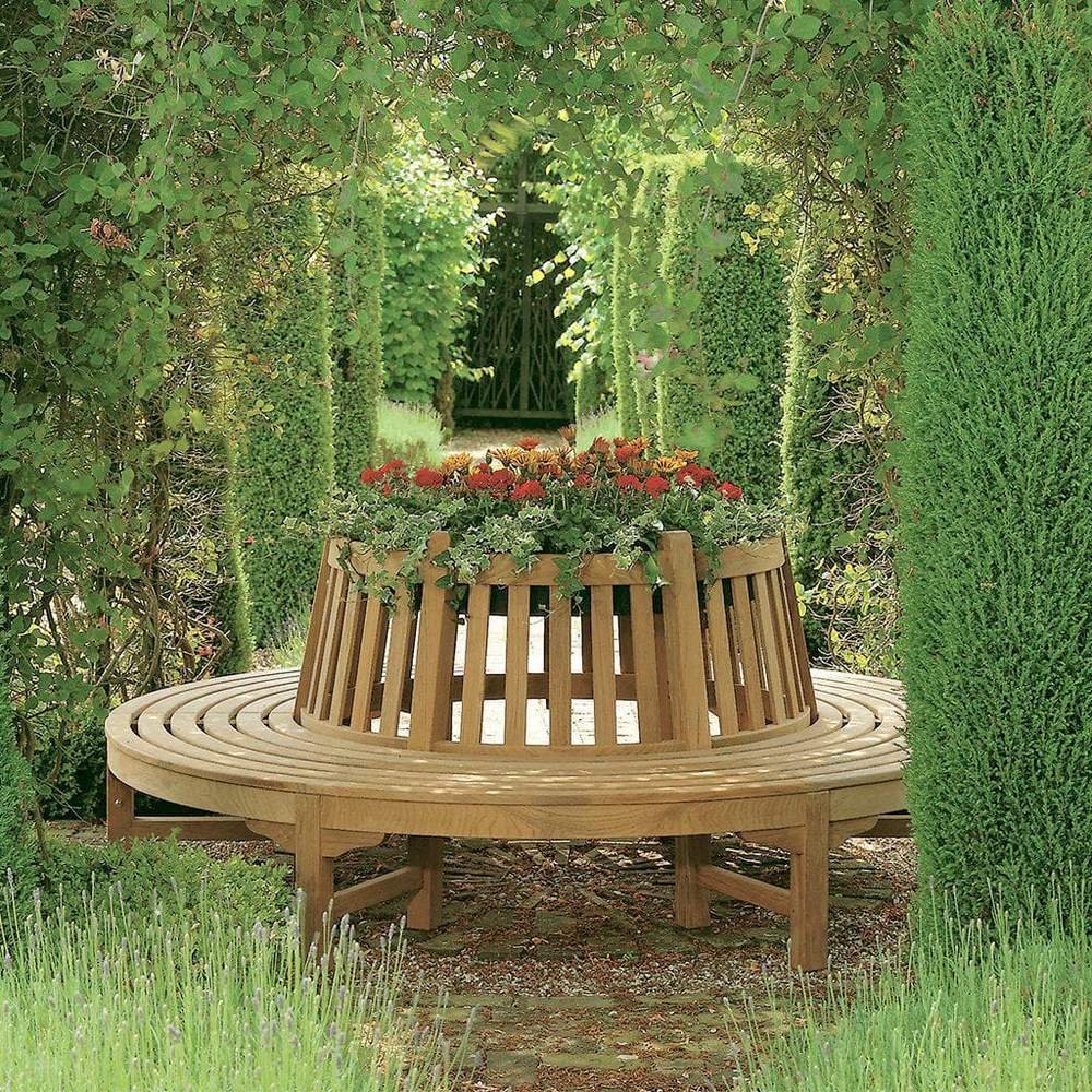 Скамейка вокруг дерева