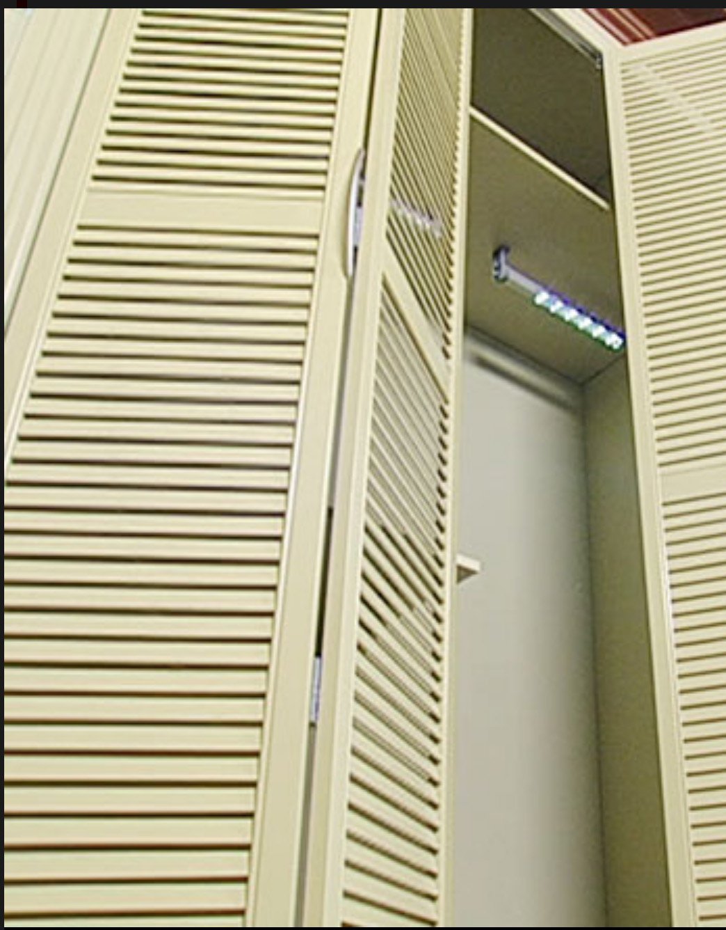 Жалюзийные двери для шкафа Леруа