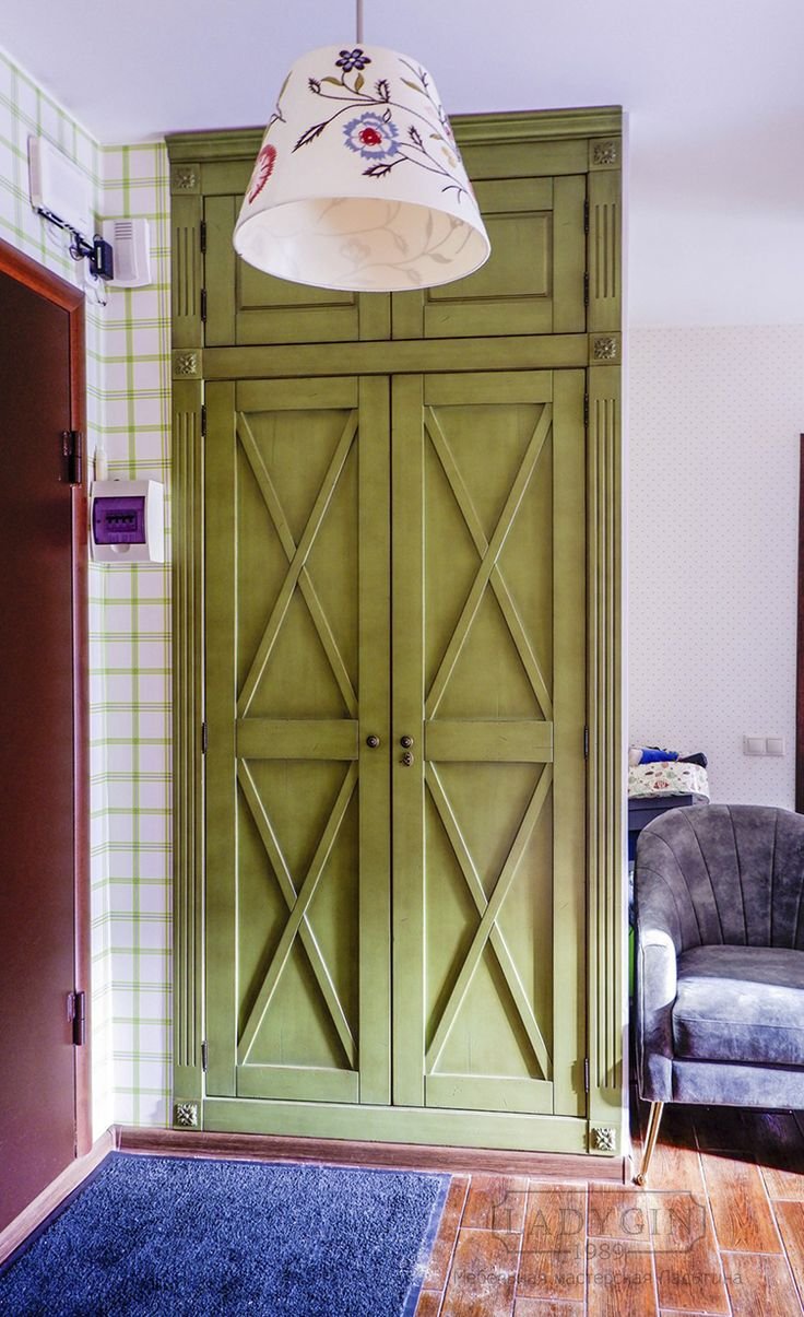 Двери решетчатые деревянные для шкафа