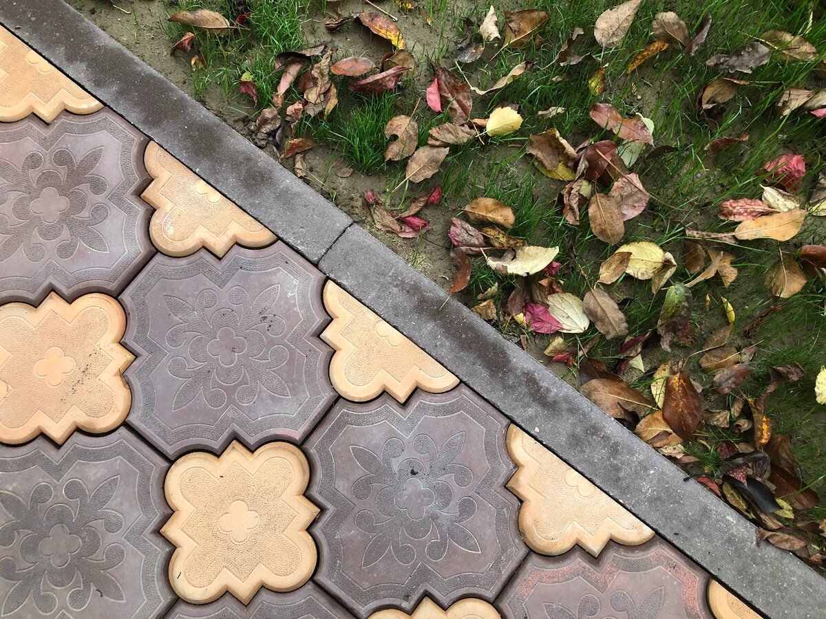 Тротуарная плитка для дорожек Клевер