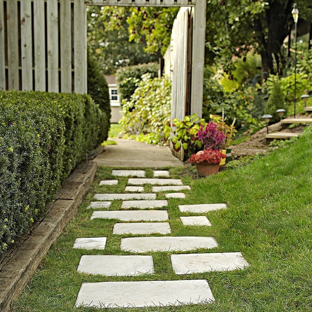 Садовая дорожка из плитки 30на30