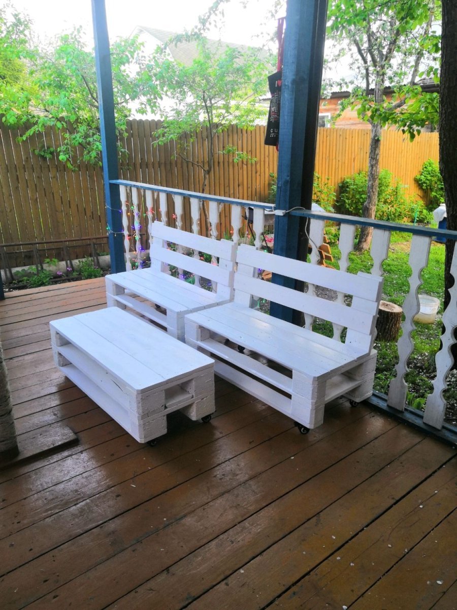 Уличная мебель из поддонов