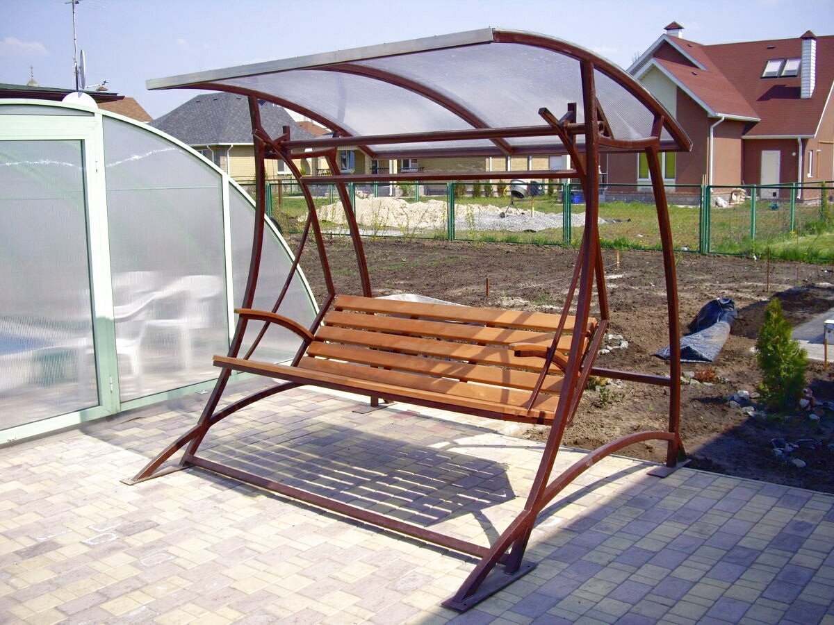 Качели для сада из металла