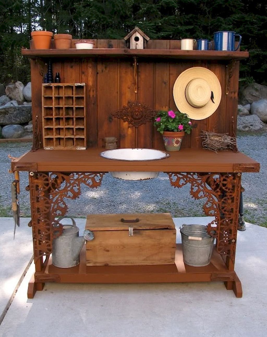 Уличная мойка для посуды на даче