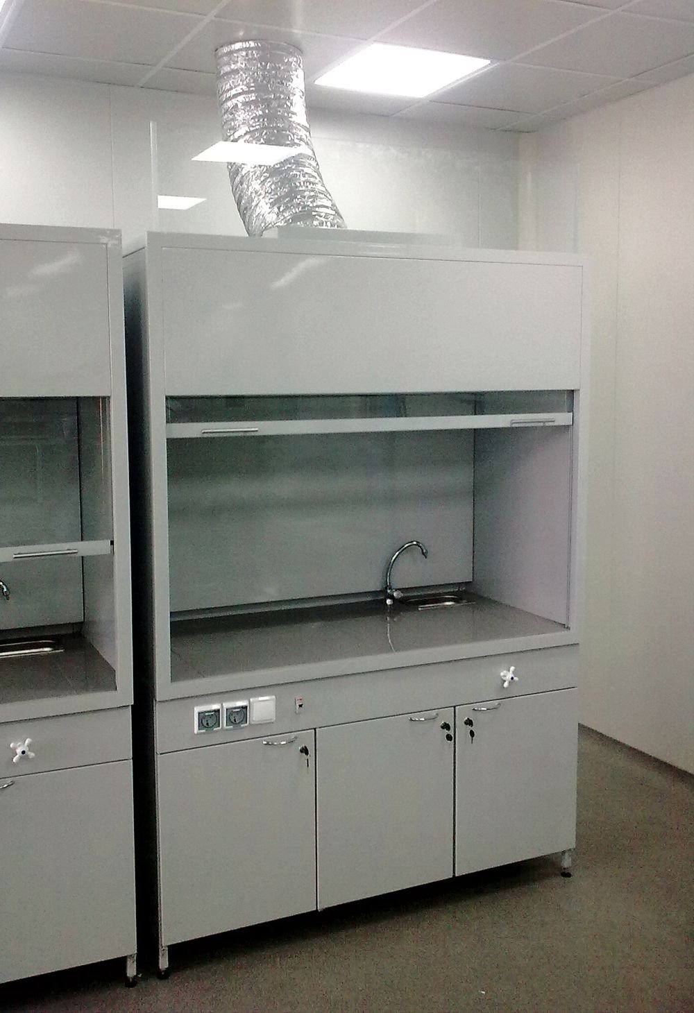 Шкаф вытяжной радиохимический шв-2ра