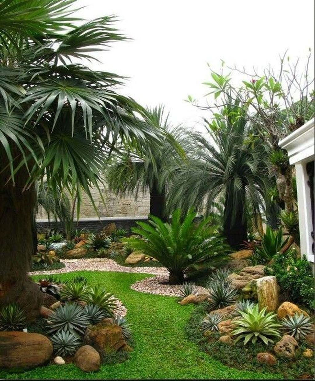 Тропический сад на участке