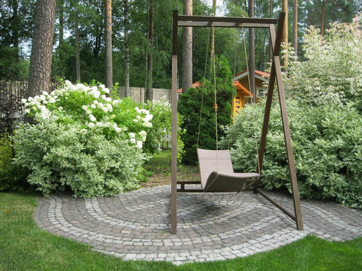 Качели для сада