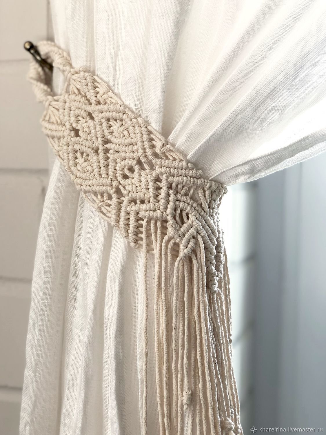 Необычные подхваты для штор