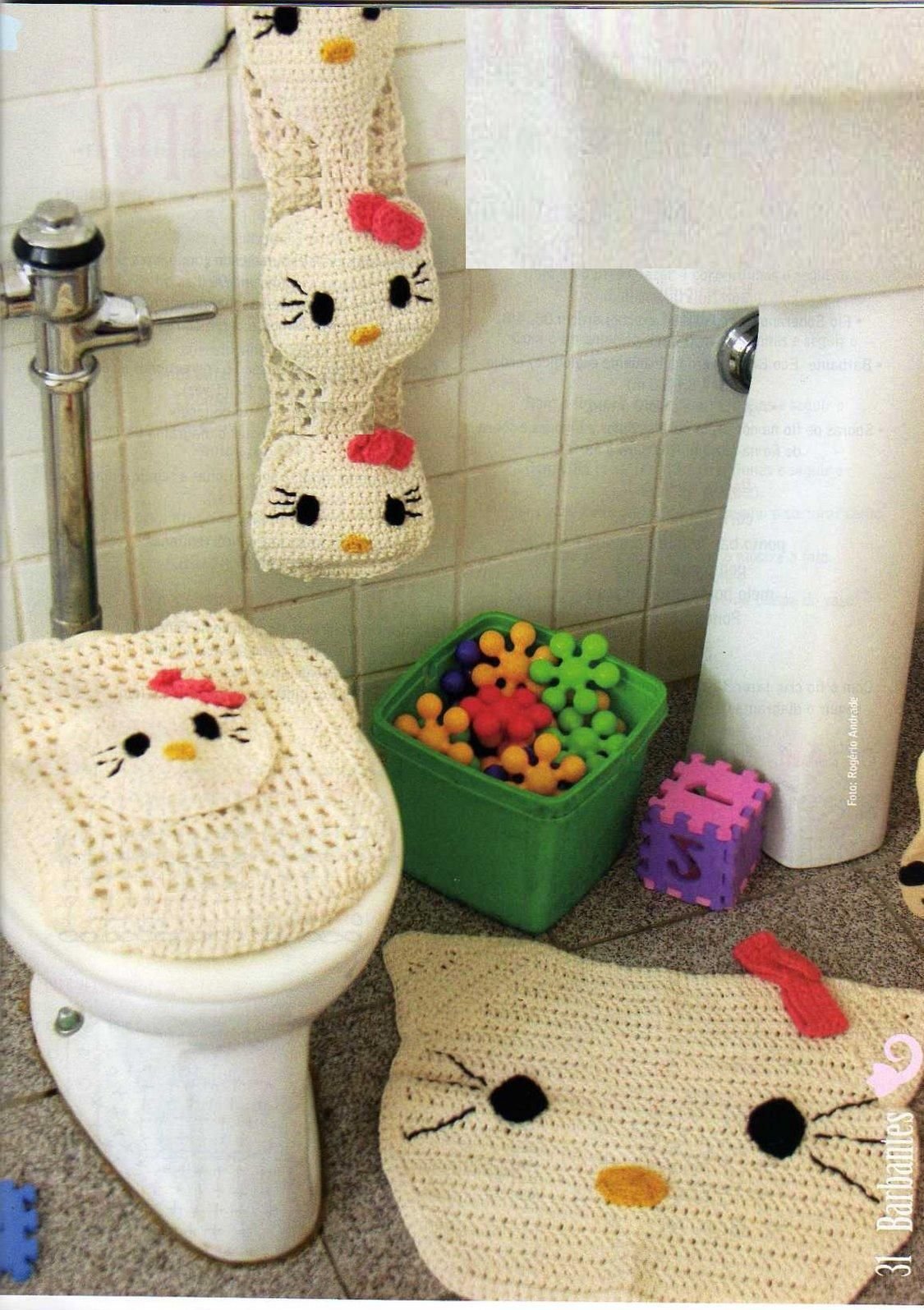 Вязаный коврик в ванну