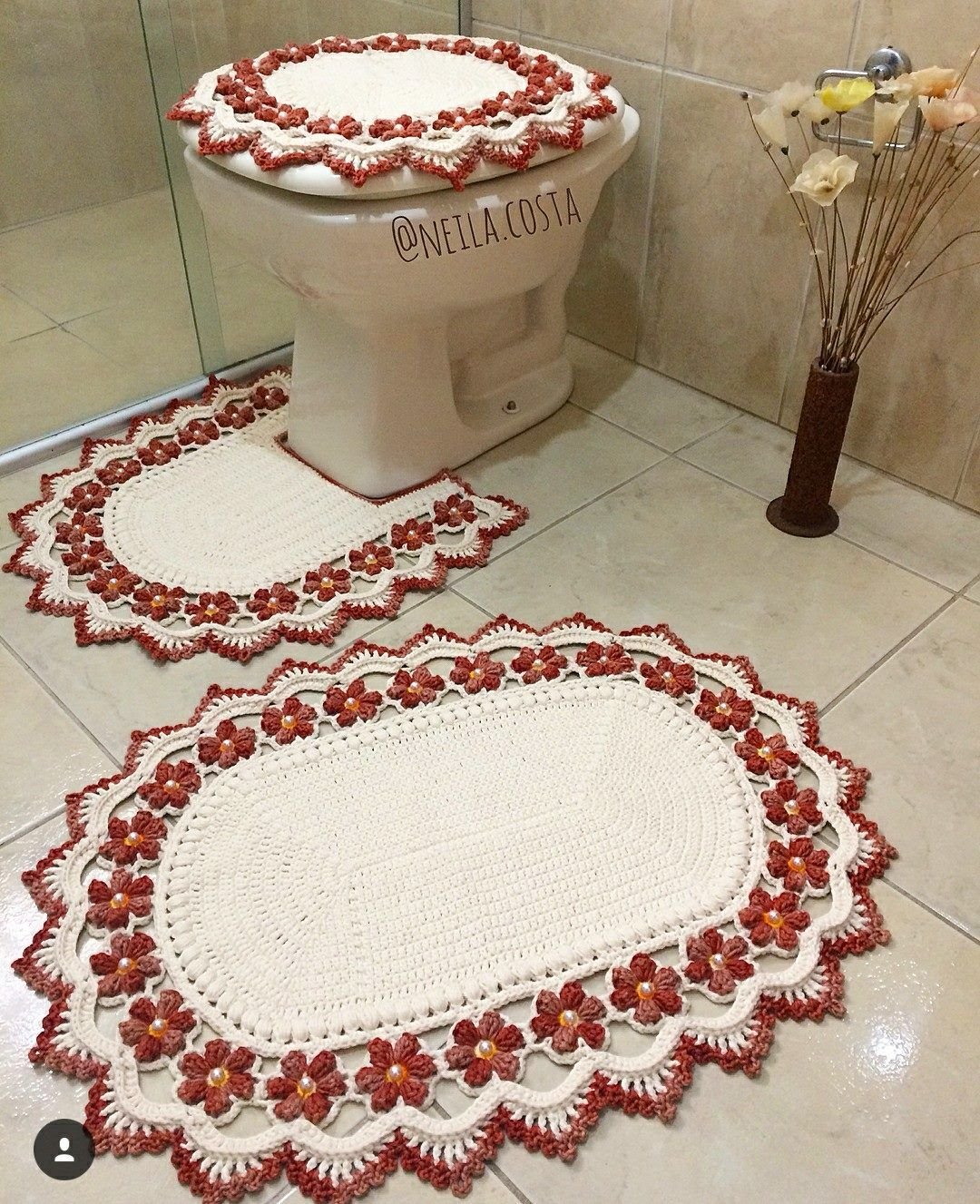 Коврики крючком для ванной и туалета