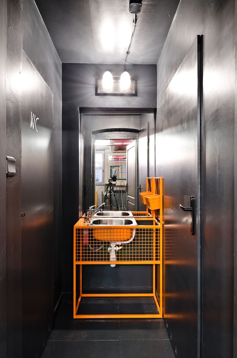 Санузел стиль лофт офисный