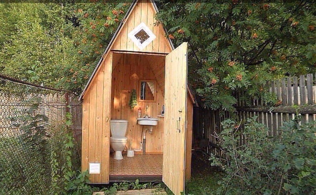 Уличный туалет с раковиной