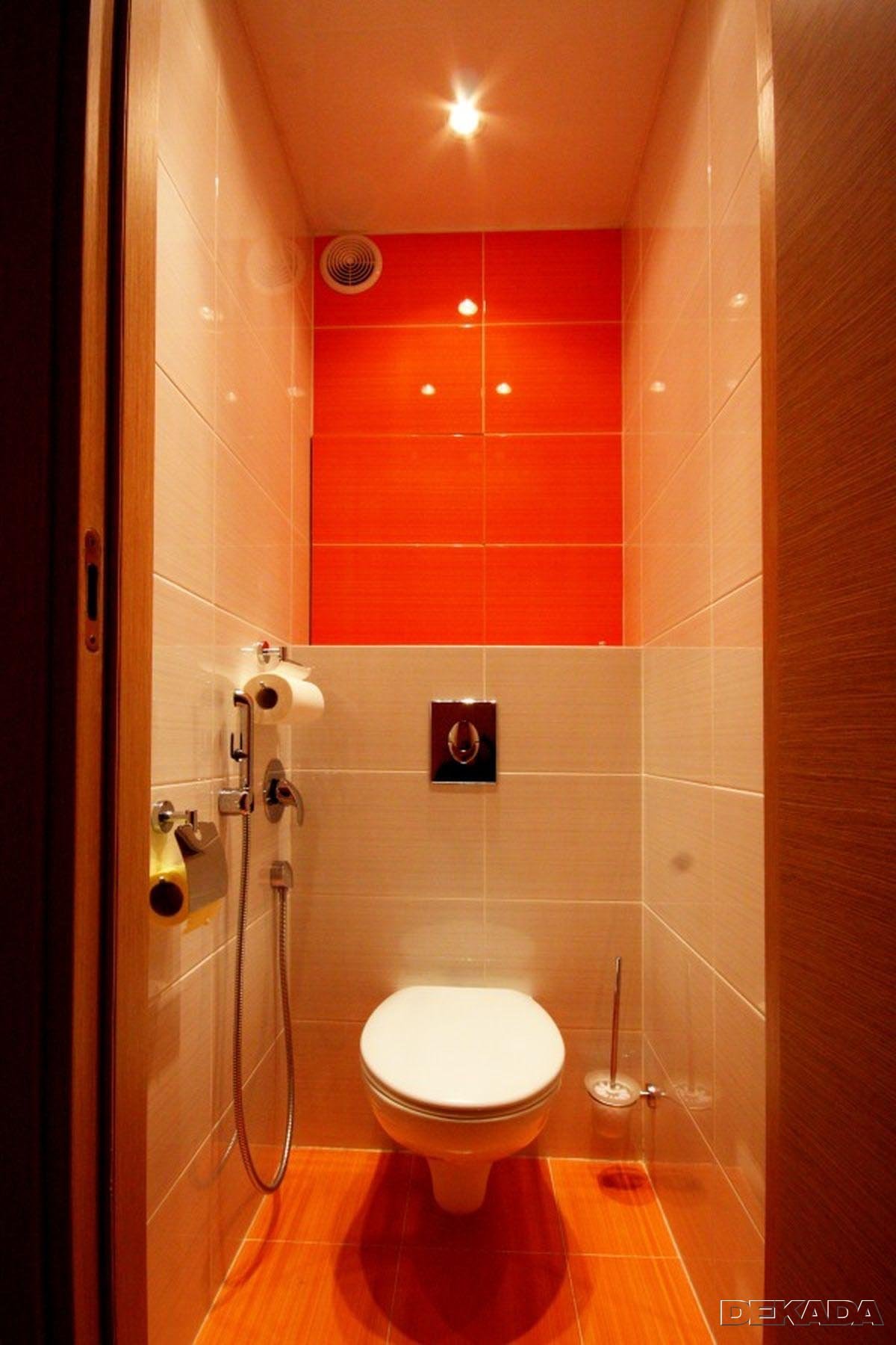 Оранжевый туалет в квартире
