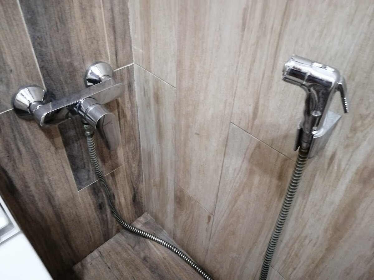 Санитарный душ для туалета