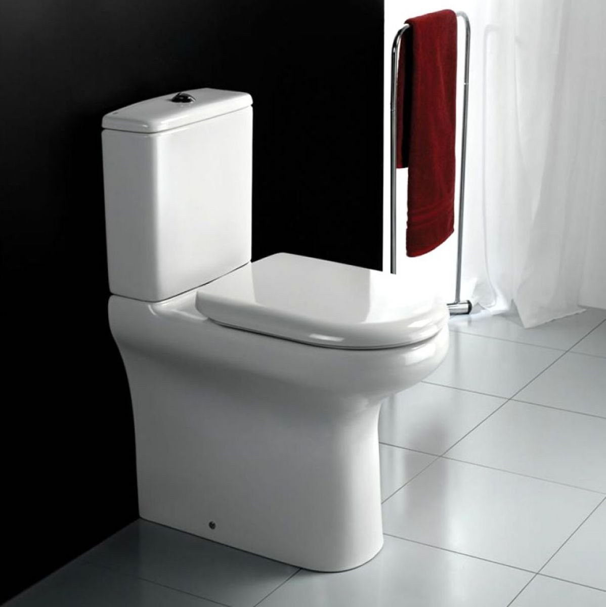 Компактный унитаз с бачком