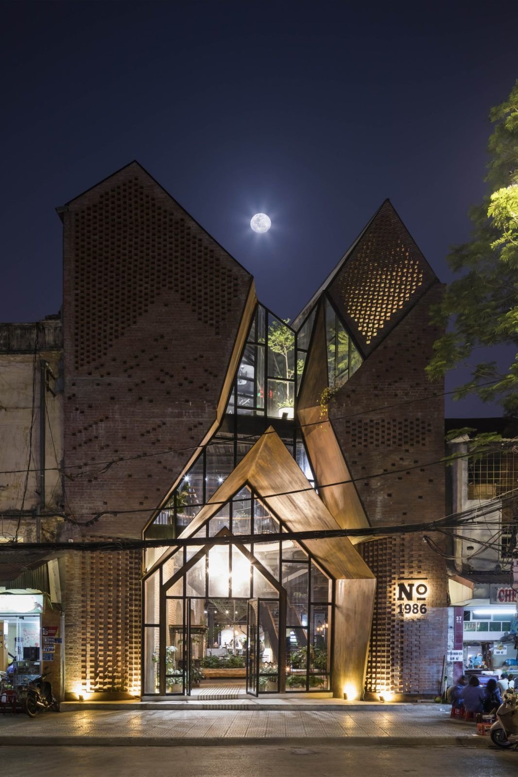 No. 1986 Coffee & Restaurant. Хайфон, Вьетнам