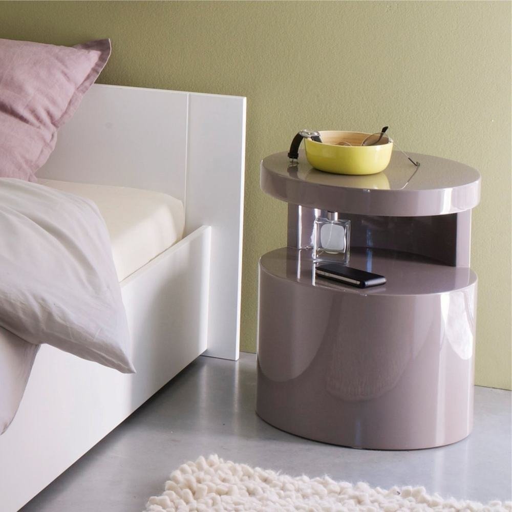 Столик цилиндрической формы Newark черного цвета