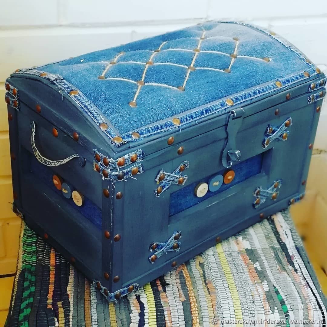 Отреставрированный сундук