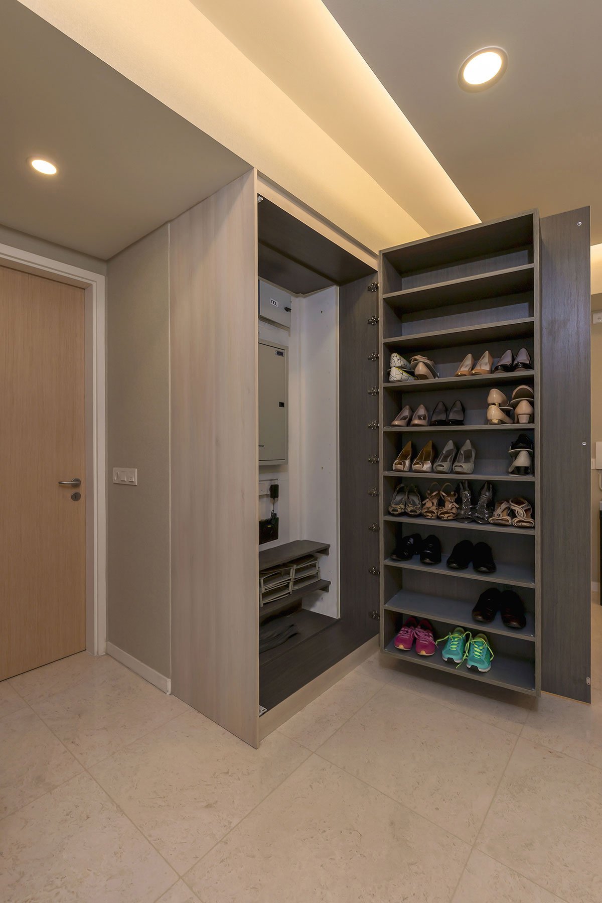 Шкаф в нишу