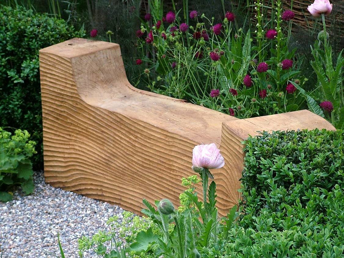Дизайнерская скамья из дерева