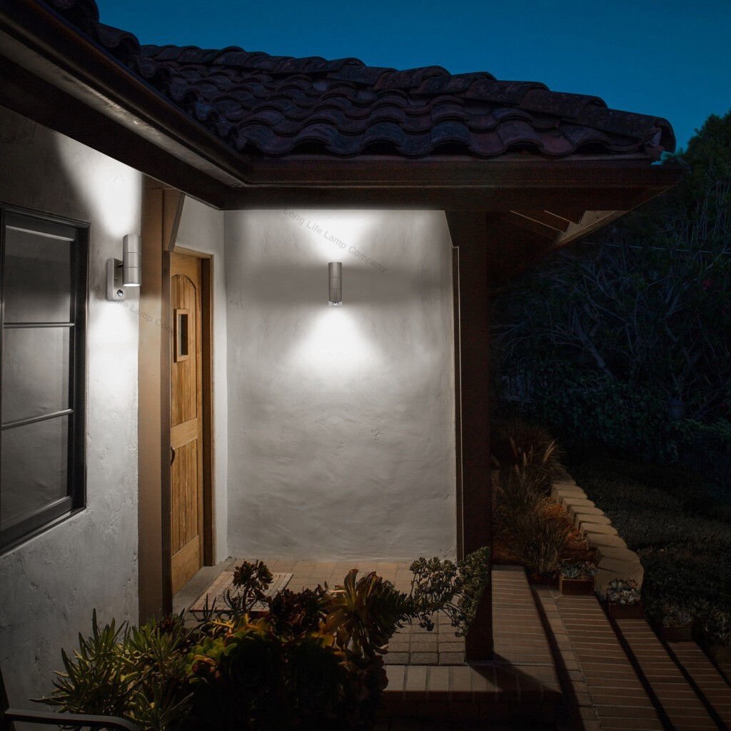 Светильник уличный настенный