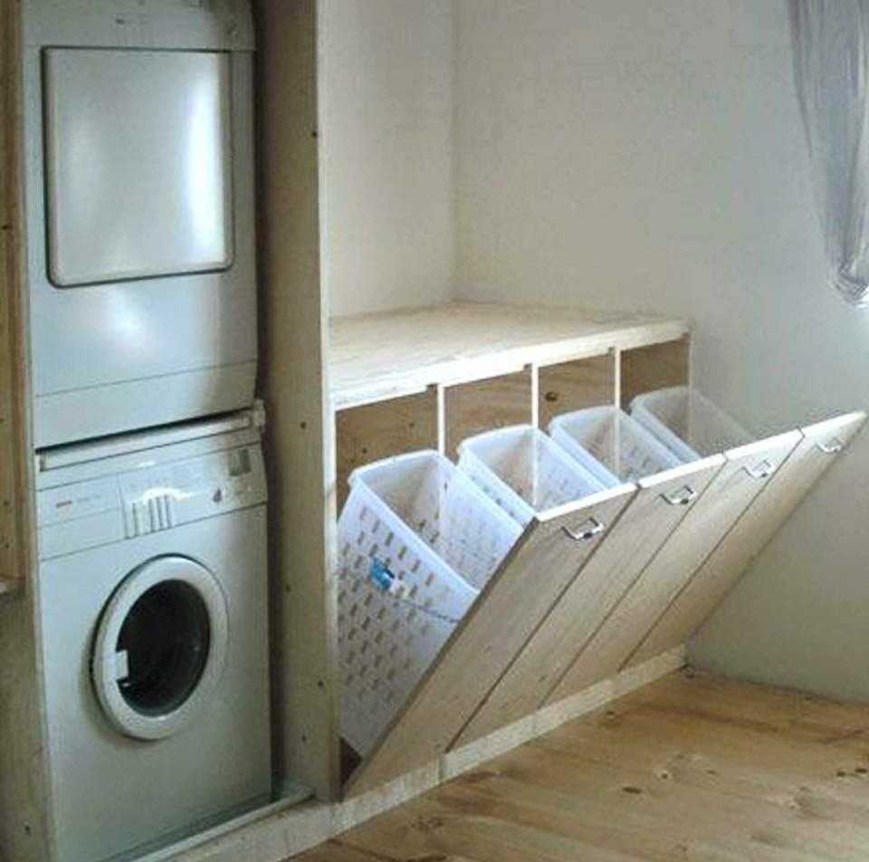 Шкаф для белья в ванную