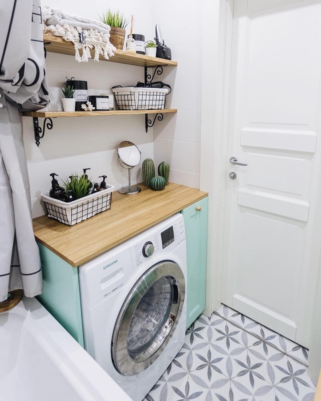 Полки над стиральной машиной