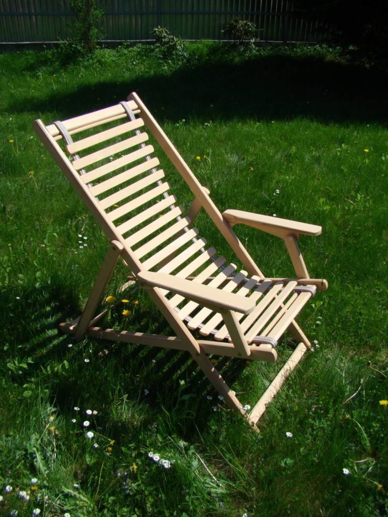 Шезлонг из дерева