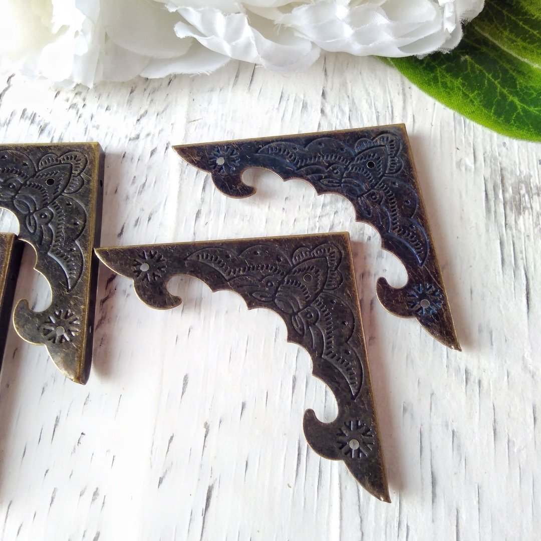 Декоративные уголки для зеркала