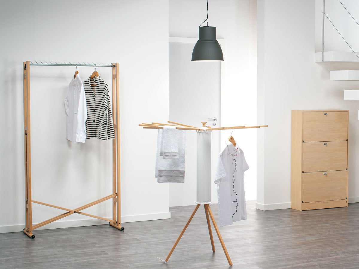 Белый рейл для одежды икеа