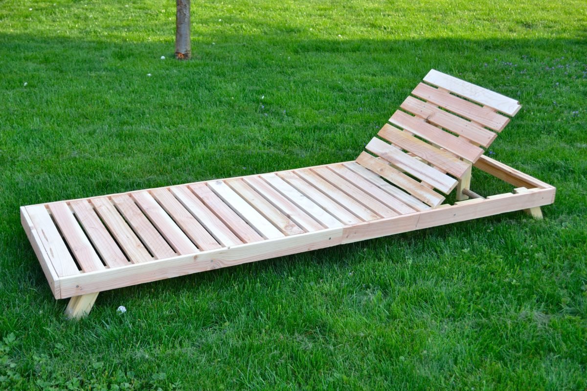 Шезлонги из деревянных поддонов