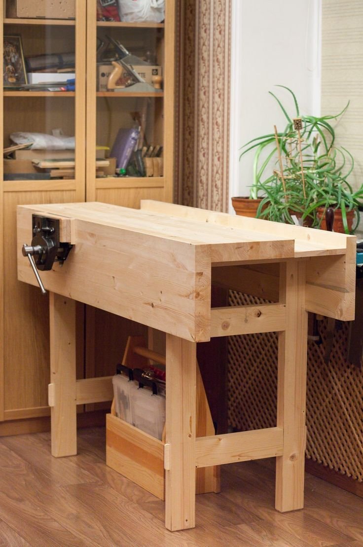Небольшой столярный верстак