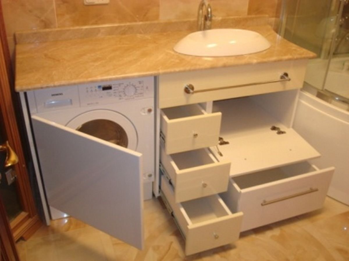 Тумбочка в ванную комнату