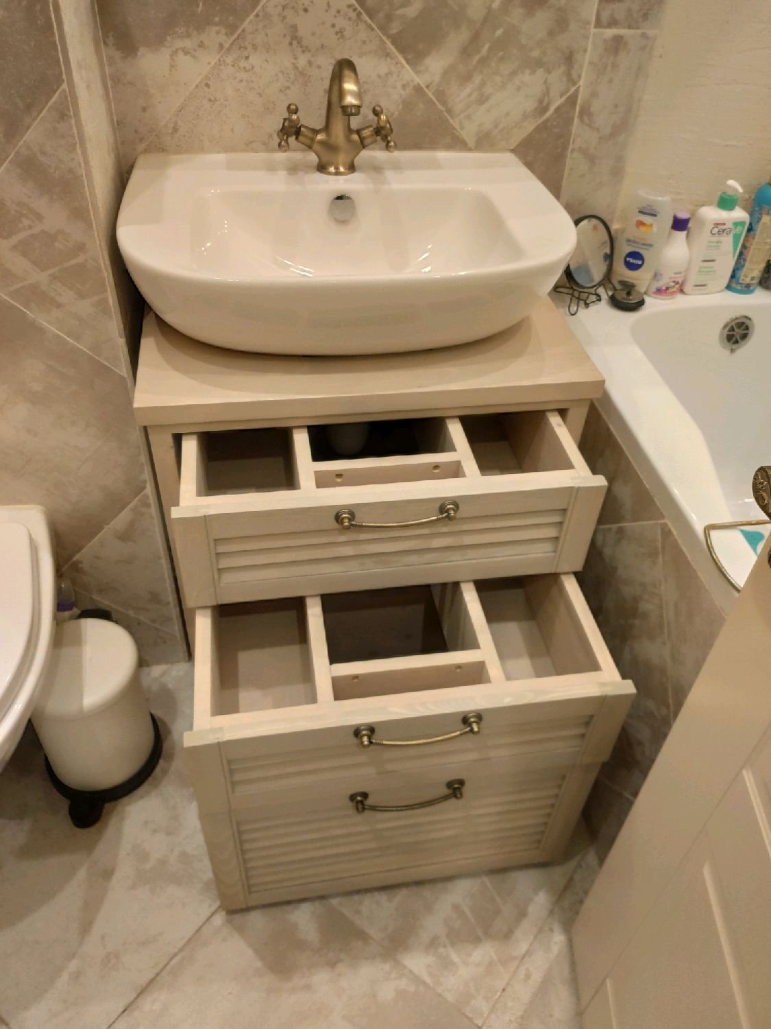 Тумба под раковину Djena