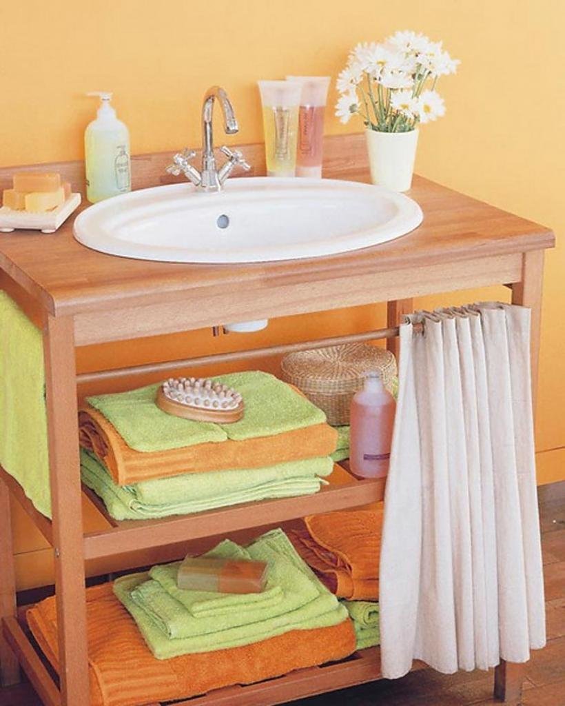 Полка под раковину в ванную комнату